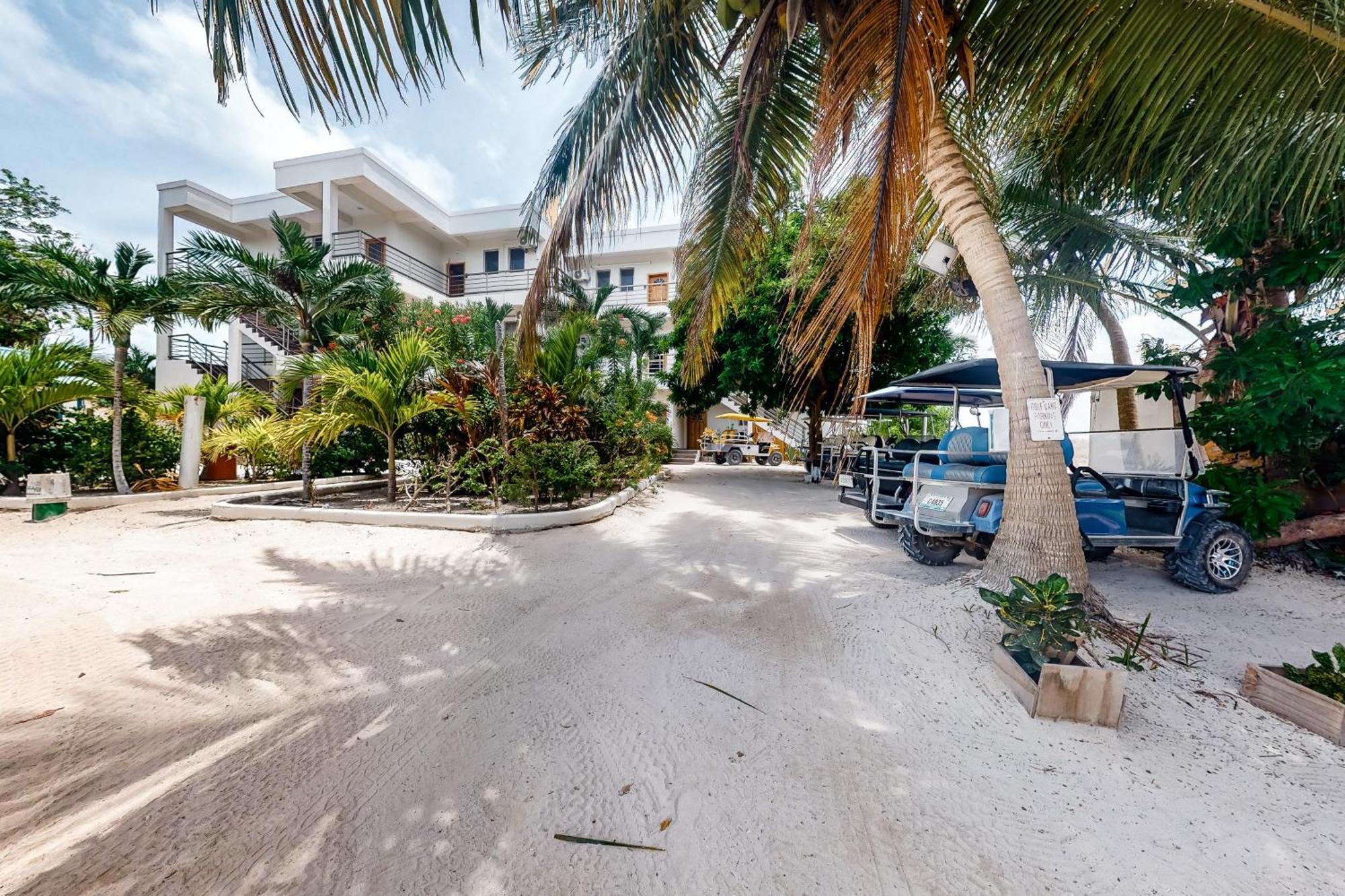 Blue Water Beach Villas San Pedro  Habitación foto