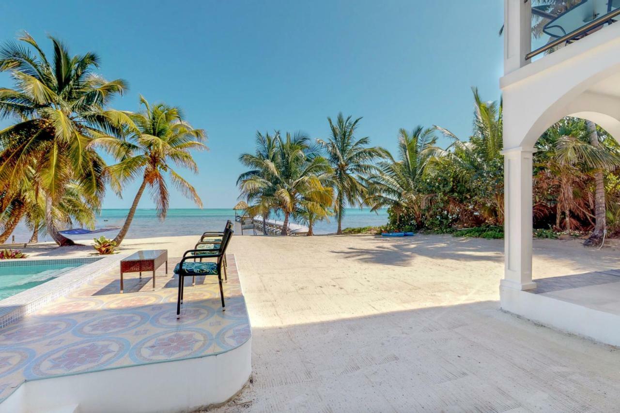 Blue Water Beach Villas San Pedro  Habitación foto